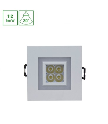 Fiale 4LED 4x1W 30° 230V - Firkantet, Varm hvit LED spot, med varm hvit ramme.