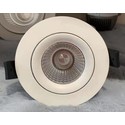 LEDlife 9W downlight - Hull: Ø9,5 cm, Mål: Ø11,5 cm, RA90, hvit kant, 12V-24V