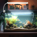 Akvarie LED klemlykt - 8W, hvitt lys, justerbar størrelse