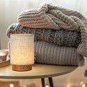 V-Tac oppladbar bordlampe - Touch dimbar, tre-finish, beige skjerm