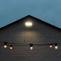 V-Tac 30W RGB+kald hvit lyskaster - Sort hus, fjernkontroll, IP65