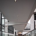 24W Blendingsfri RA90 CCT Downlight Ø135mm - 3 lysfarger, svart front, Hull: Ø115mm, Honeycomb